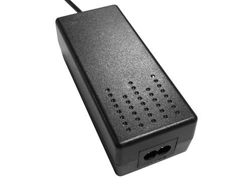 Phụ kiện đèn chiếu sáng 15V 3A 5m Định vị GPS Điện áp không đổi 45W